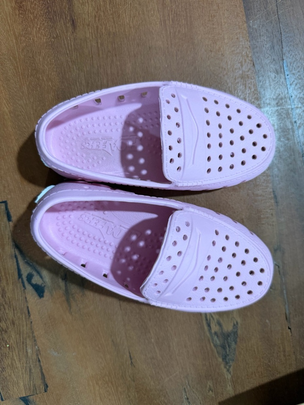 Floafers Pink Slip-On Shoes - toddler 6 —
040726